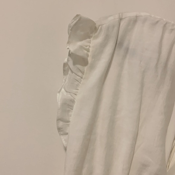 Zara White Dress with ruffled sleeves 💕 - Picture 5 of 5